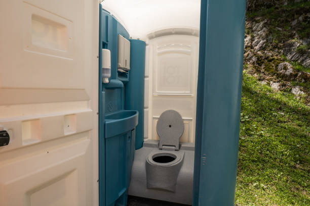 Portable Toilet Options We Offer in Schertz, TX